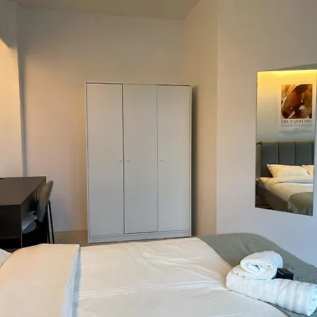 Arlon - *