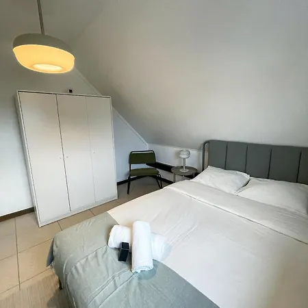 Arlon -
